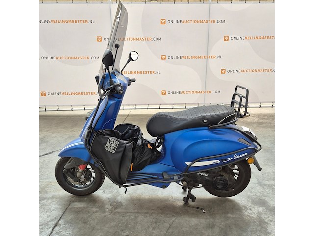 Scooter, piaggio, vespa sprint - afbeelding 16 van  21