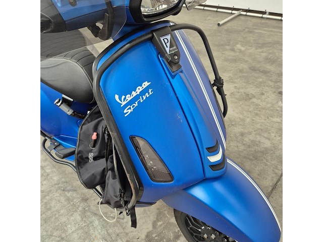 Scooter, piaggio, vespa sprint - afbeelding 5 van  21