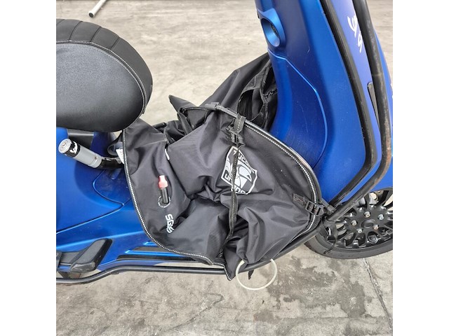 Scooter, piaggio, vespa sprint - afbeelding 7 van  21