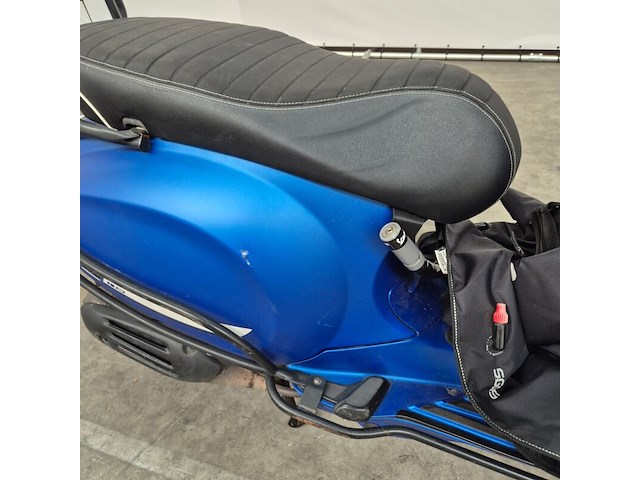 Scooter, piaggio, vespa sprint - afbeelding 8 van  21