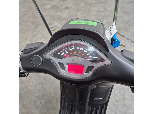 Scooter, piaggio, vespa - afbeelding 19 van  26