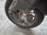 Scooter, piaggio, vespa - afbeelding 26 van  26