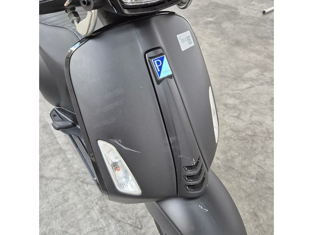 Scooter, piaggio, vespa - afbeelding 6 van  26