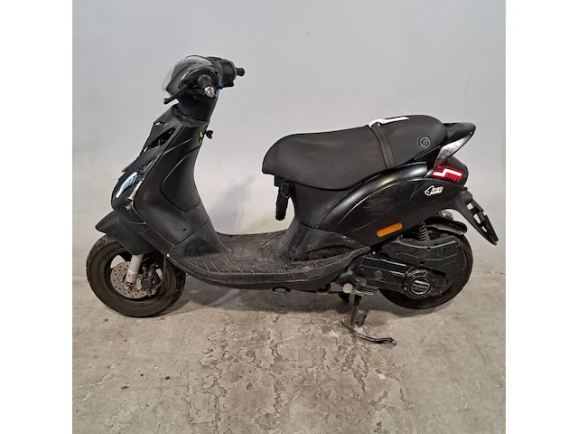 Scooter, piaggio, zip, 2023 - afbeelding 9 van  21