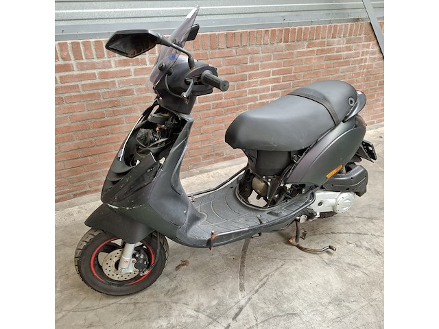 Scooter, piaggio, zip - afbeelding 10 van  37