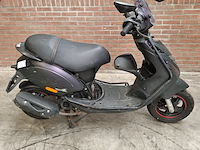 Scooter, piaggio, zip - afbeelding 12 van  37