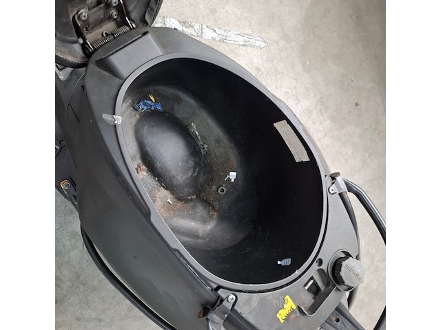 Scooter, vespa, snorscooter, sprint 4t, 2015 - afbeelding 19 van  34