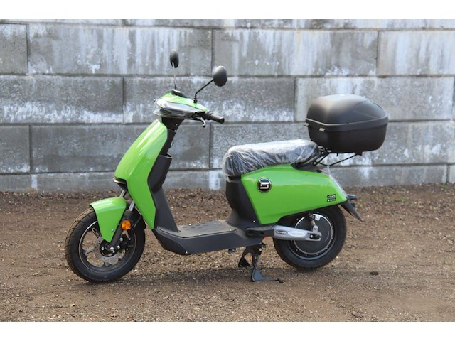 Scooter vmoto greenmo elektrisch nieuw - afbeelding 1 van  1