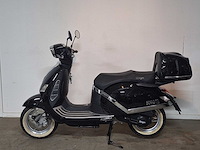 Scooters, motorfietsen en e-bikes van topmerken