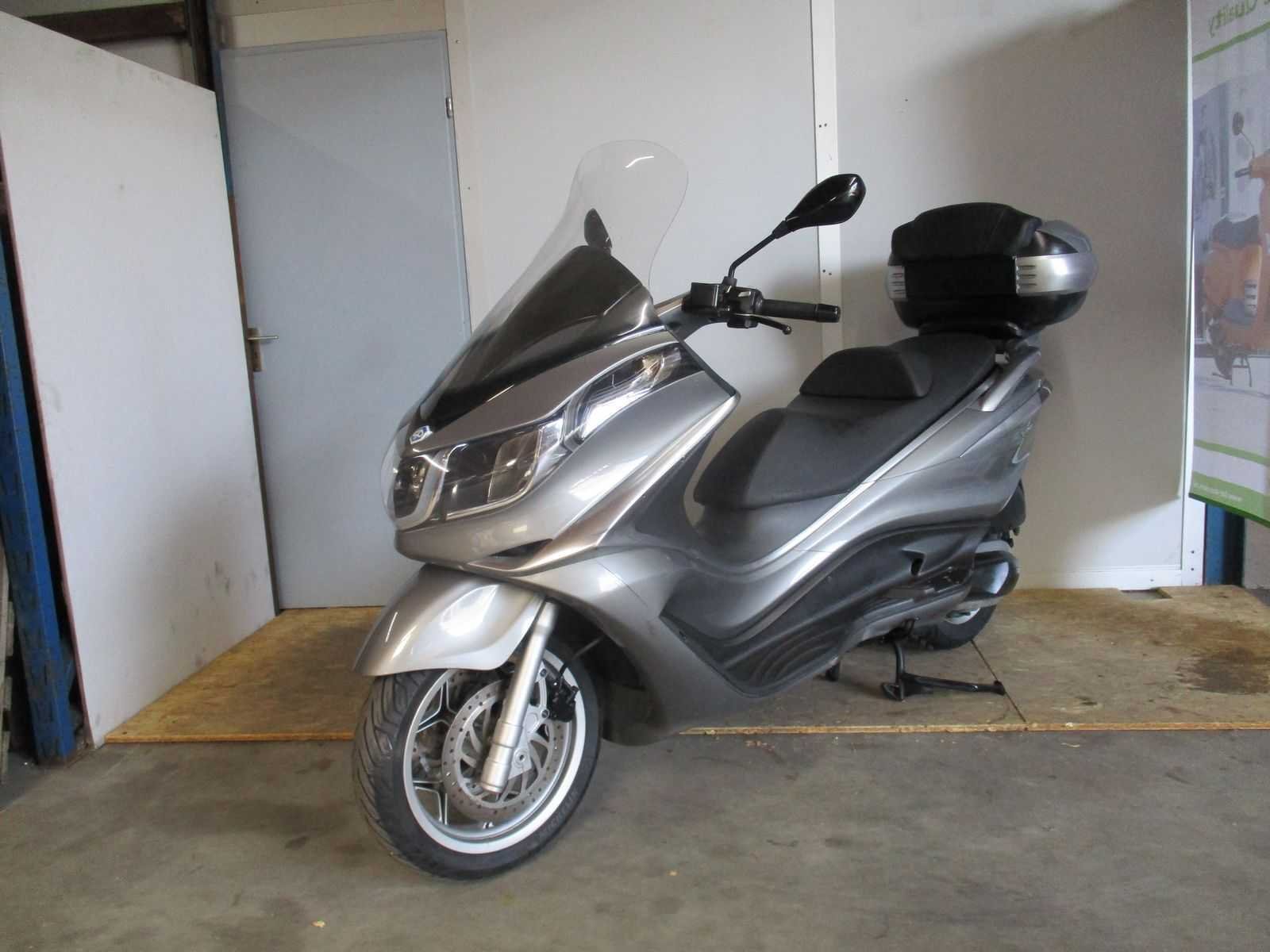 Scooters, motorscooters en motorfietsen van topmerken