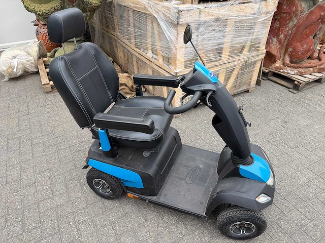 Scootmobiel - afbeelding 1 van  4