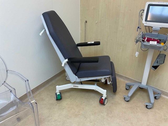 Score medimove behandelstoel - afbeelding 2 van  4