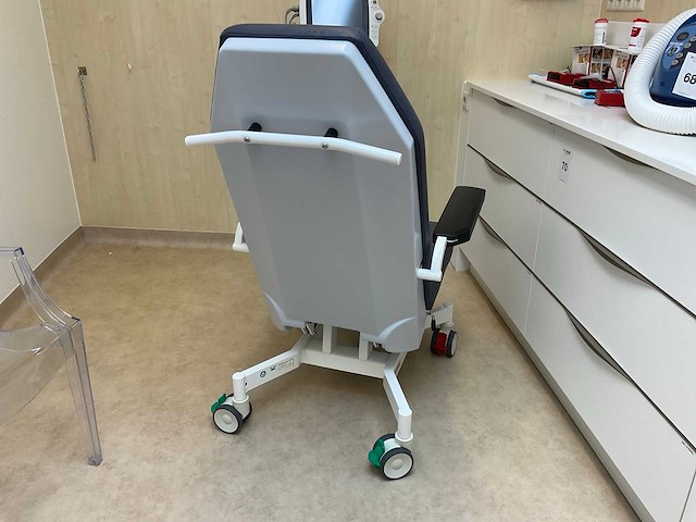 Score medimove behandelstoel - afbeelding 3 van  4