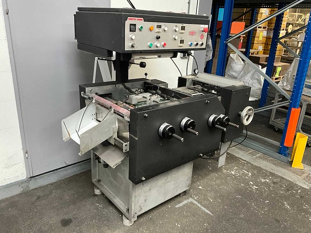 Scotty 5000 laminator- en tab cutting machine - afbeelding 3 van  10