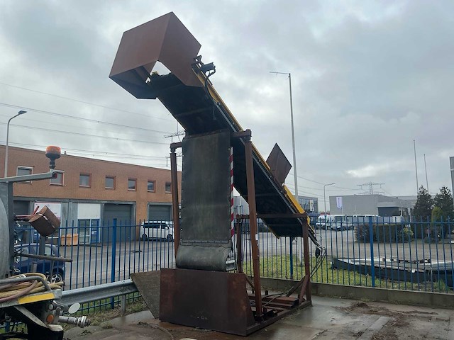 Screenbee lopende hydraulische transportband - afbeelding 2 van  4