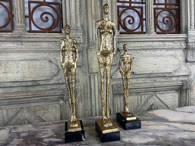 Sculptuur (3x) - afbeelding 1 van  2