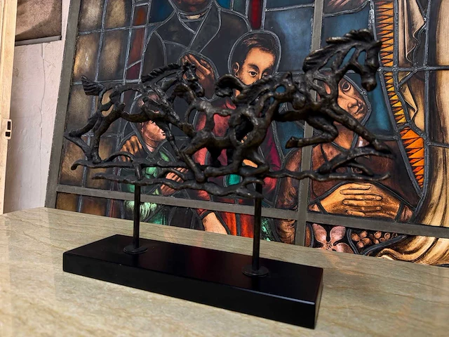 Sculptuur abstract paard - afbeelding 1 van  3