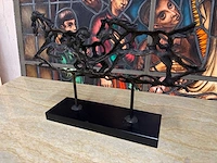 Sculptuur abstract paard - afbeelding 3 van  3