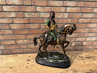 Sculptuur arabier op paard - afbeelding 1 van  4
