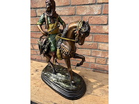 Sculptuur arabier op paard - afbeelding 2 van  4