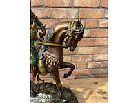 Sculptuur arabier op paard - afbeelding 3 van  4