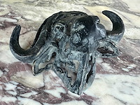 Sculptuur bison - afbeelding 2 van  2