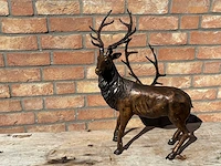 Sculptuur brons hert - afbeelding 2 van  2