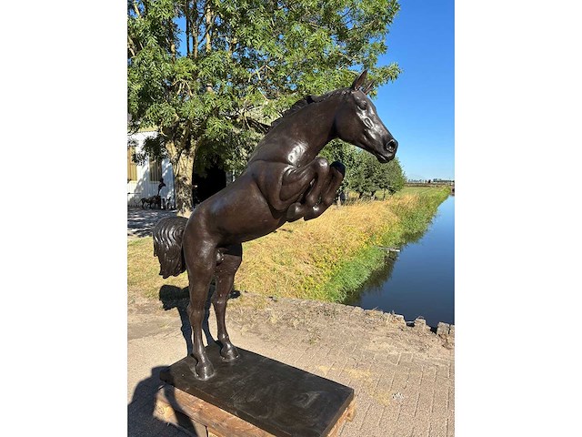Sculptuur brons springpaard - afbeelding 2 van  2
