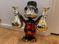 Sculptuur dagobert duck lior24 - afbeelding 2 van  9