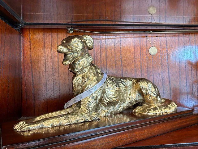 Sculptuur dog #2 - afbeelding 1 van  5
