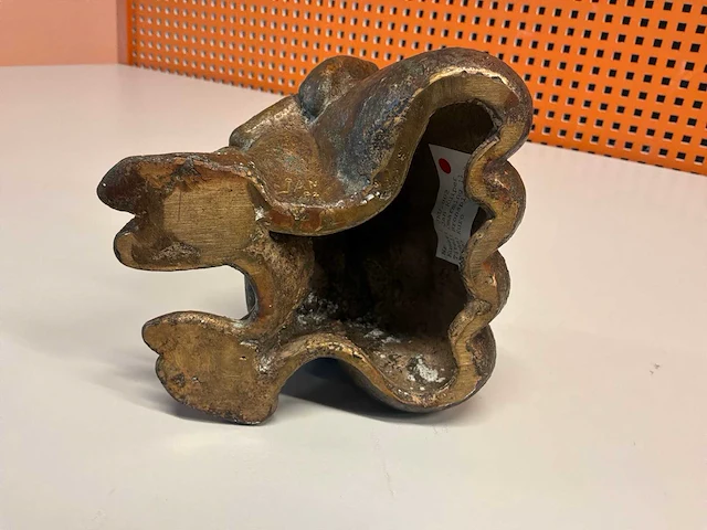 Sculptuur “jan kuiper- omarming ii” - afbeelding 6 van  7