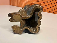 Sculptuur “jan kuiper- omarming ii” - afbeelding 6 van  7