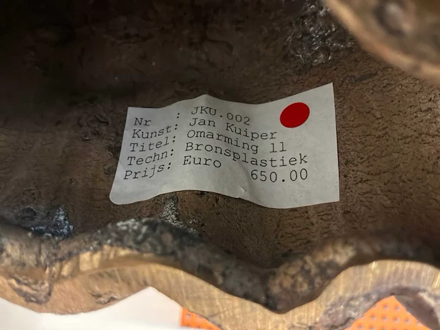 Sculptuur “jan kuiper- omarming ii” - afbeelding 7 van  7