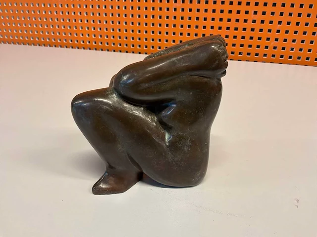 Sculptuur “jan kuiper- omarming iii” - afbeelding 5 van  6