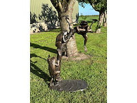 Sculptuur kikkers fontein - afbeelding 2 van  4