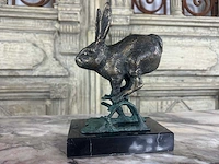 Sculptuur konijn - afbeelding 1 van  2