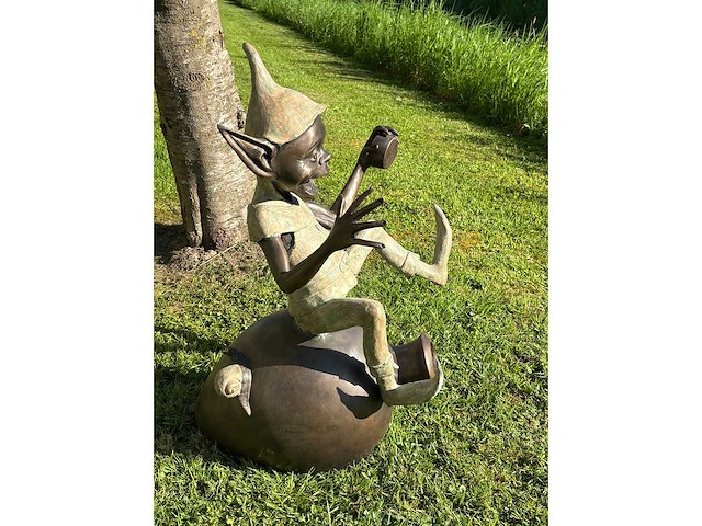 Sculptuur laaf fontein - afbeelding 2 van  3