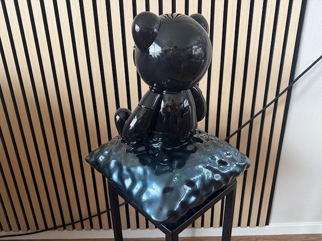 Sculptuur, lior24, chanel beer, zwart - afbeelding 5 van  5
