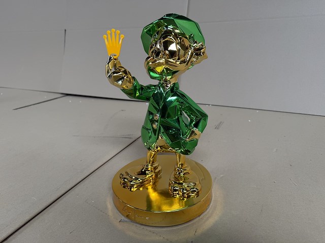Sculptuur, lior24, dagobert duck, groen goud - afbeelding 3 van  6