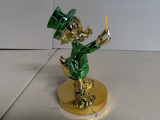 Sculptuur, lior24, dagobert duck, groen goud - afbeelding 4 van  6