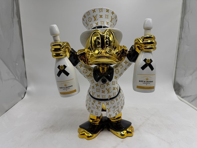 Sculptuur, lior24, dagobert duck moët - afbeelding 1 van  8