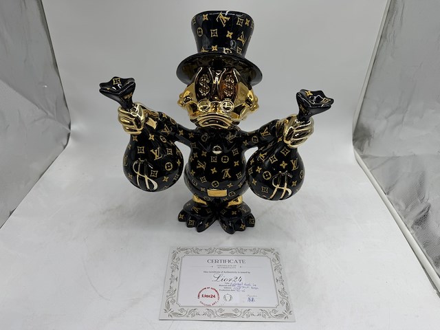 Sculptuur, lior24, dagobert duck - afbeelding 2 van  5