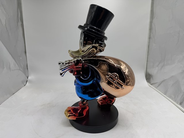 Sculptuur, lior24, dagobert duck - afbeelding 2 van  7