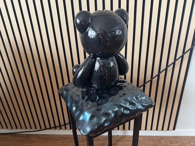 Sculptuur, lior24, lamborhini beer - afbeelding 5 van  5