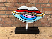 Sculptuur lippen met marmervoet - afbeelding 1 van  2