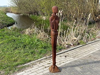 Sculptuur love 160 cm hoog - afbeelding 1 van  3