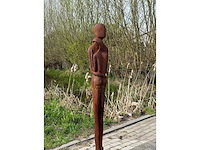 Sculptuur love 160 cm hoog - afbeelding 3 van  3