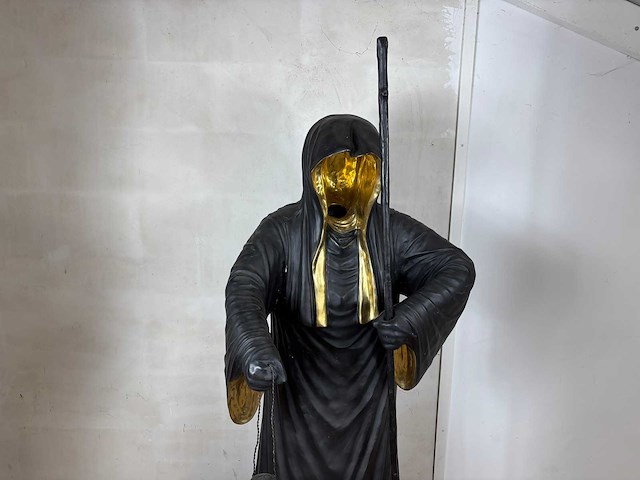 Sculptuur magere hein - afbeelding 4 van  6