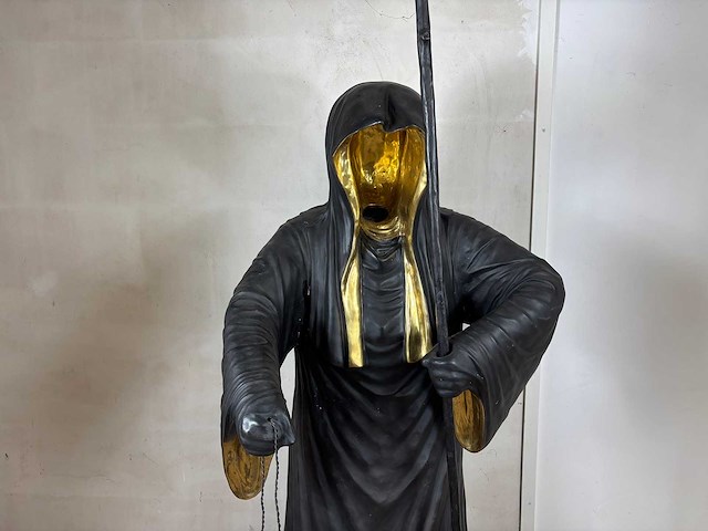 Sculptuur magere hein - afbeelding 6 van  6