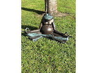 Sculptuur mediterende kikker - afbeelding 2 van  2